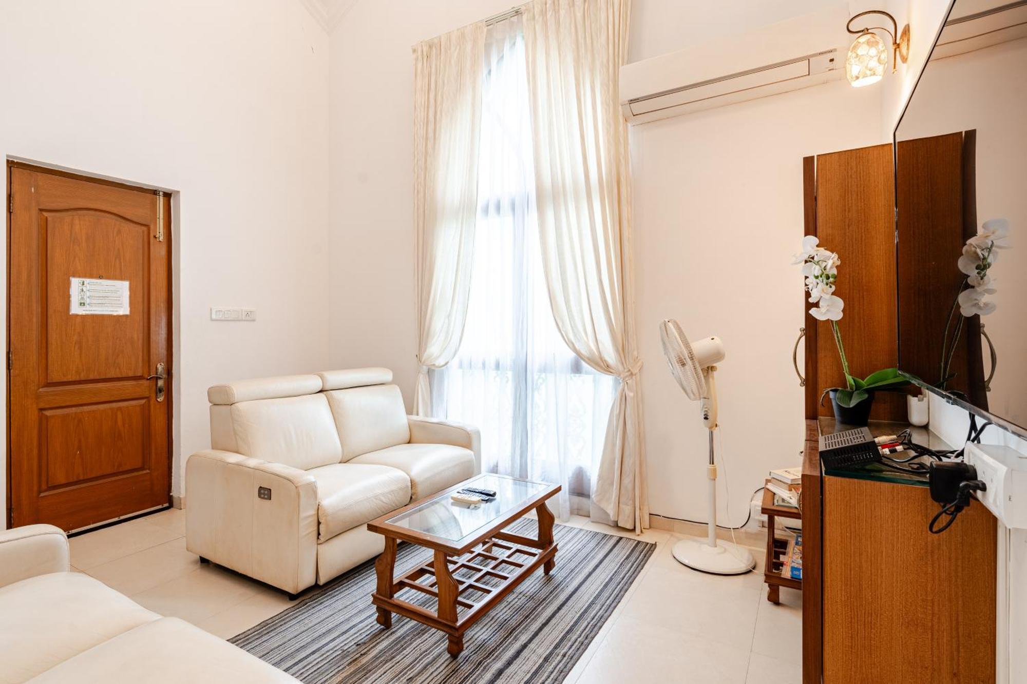 Susegad Suites Arpora Apartments & Villas With Reserved Parking Room photo
